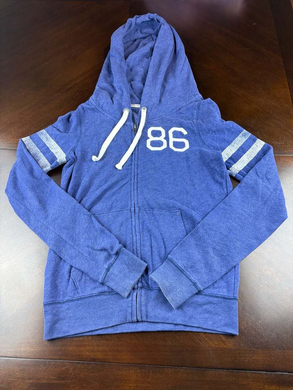 Victoria’s Secret PINK Women’s Small Blue Love Pink 86 Full Zip Hoodie Varsity